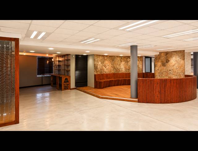6,650M² WAREHOUSE FOR SALE IN MEADOWDALE